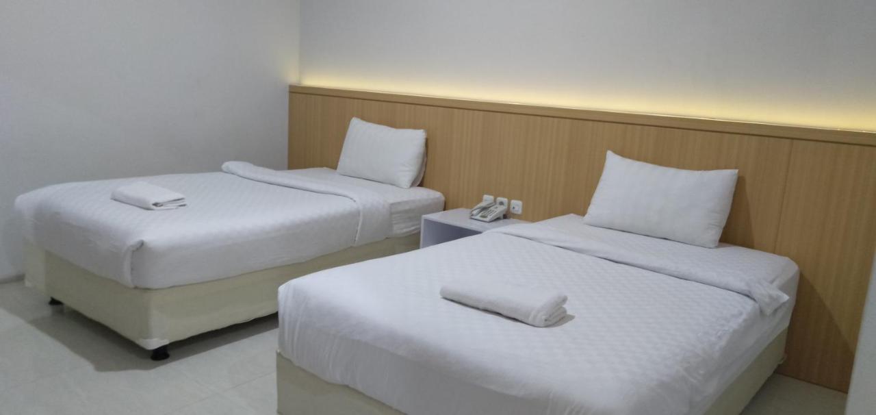 Twin Star Hotel Solo Eksteriør billede
